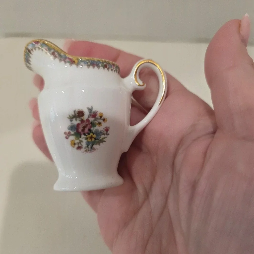 Coalport Ming Rose‎ Miniature Creamer and Sugar Bowl Set English Bone China Gold